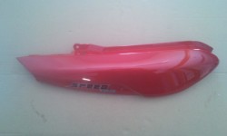 REAR TAIL COVER,R., RED T